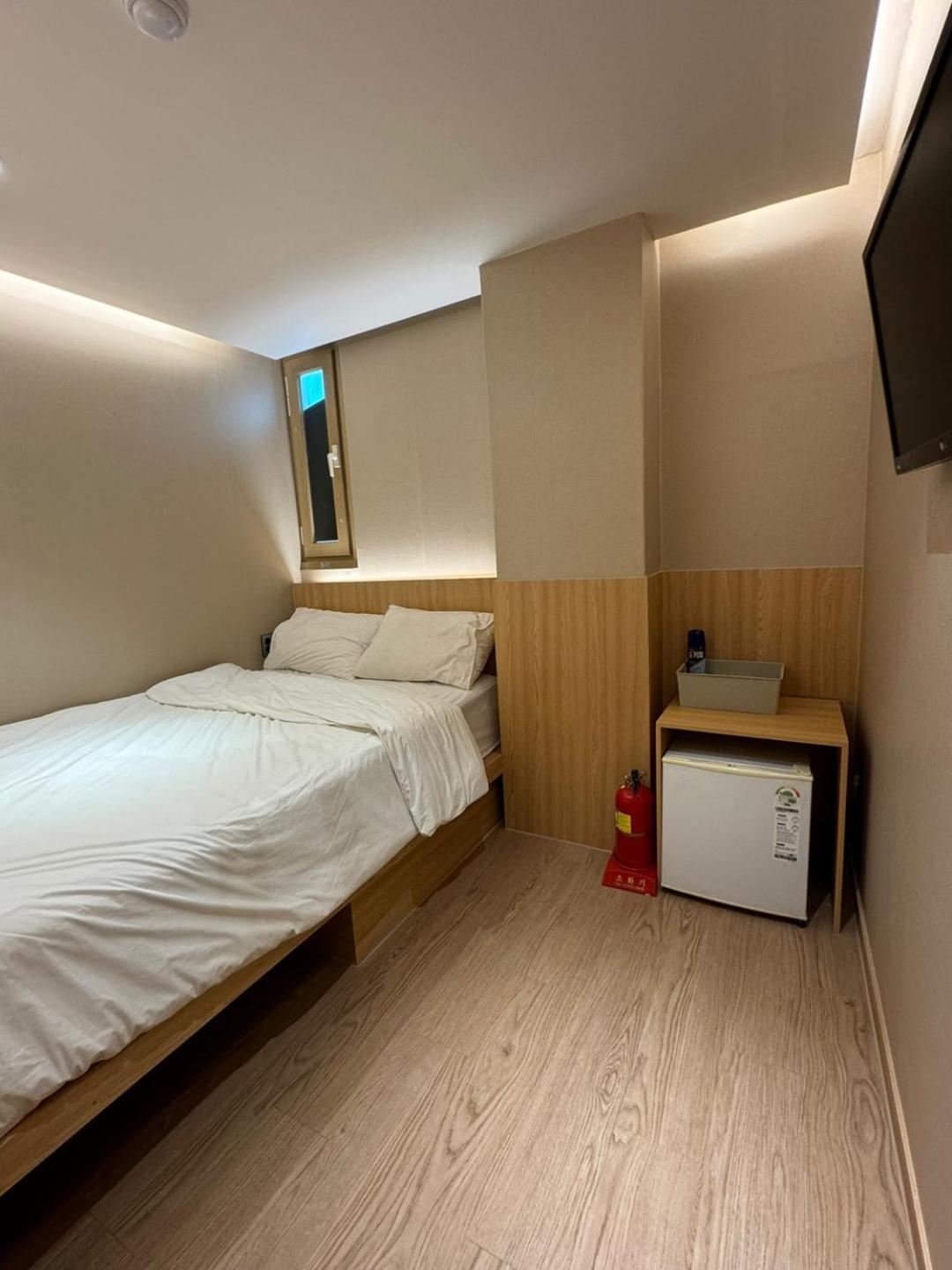 Well Plus Guest House Seul Esterno foto